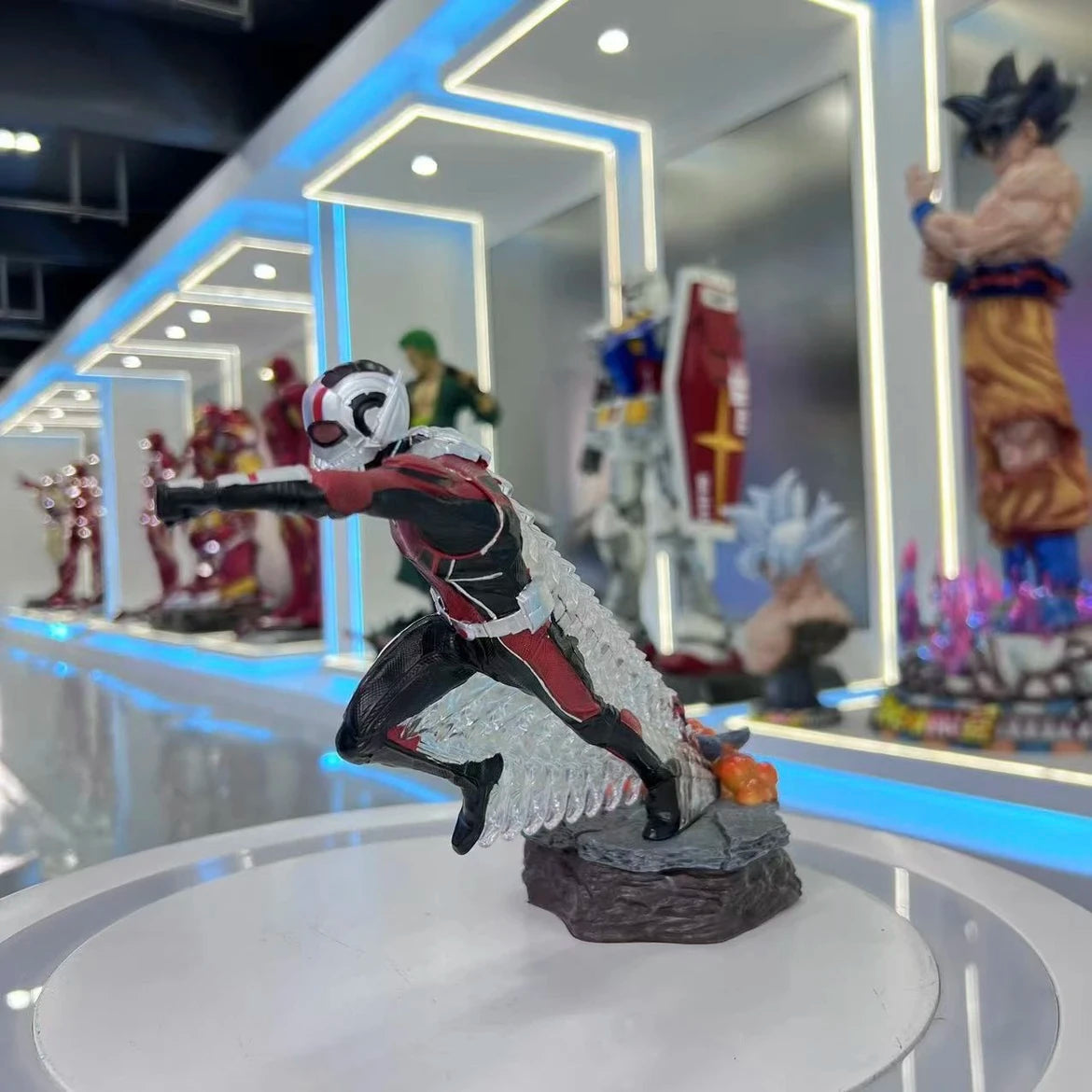 Avengers Ant-Man Statue – Sammlerharz 20 cm
