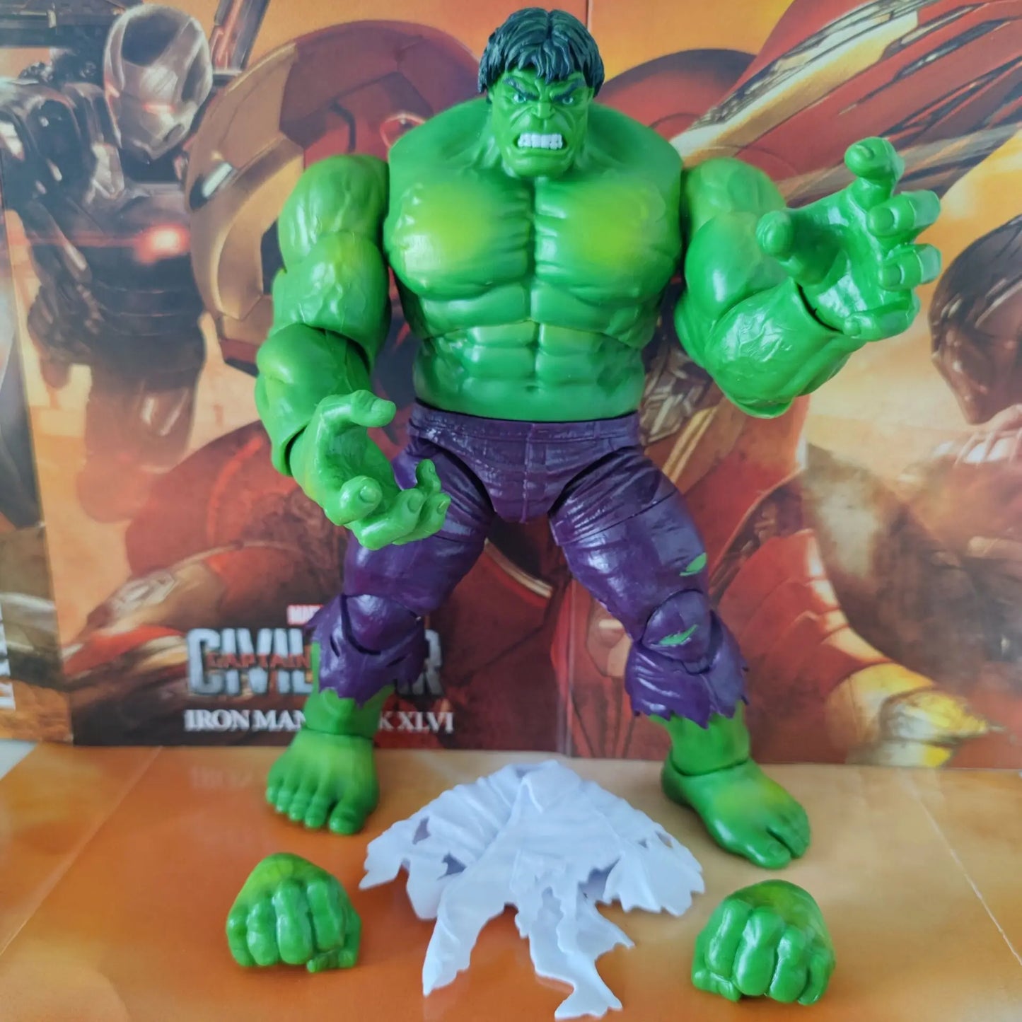 Marvel Legends 80th Hulk Actionfigur - Zerrissenes Hemd 20cm