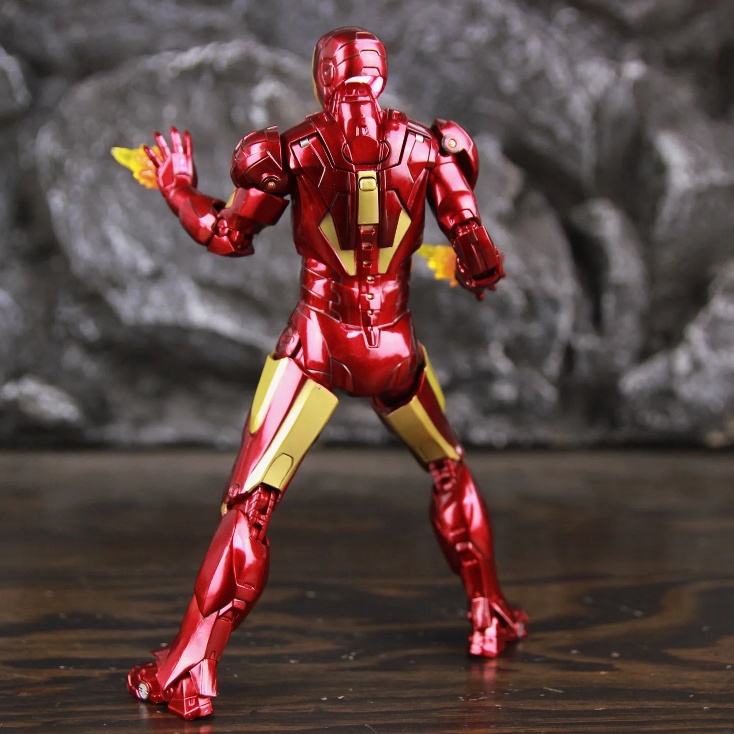 LED Figur Avengers Iron Man Mark IV - Flammen-Antriebseffekt
