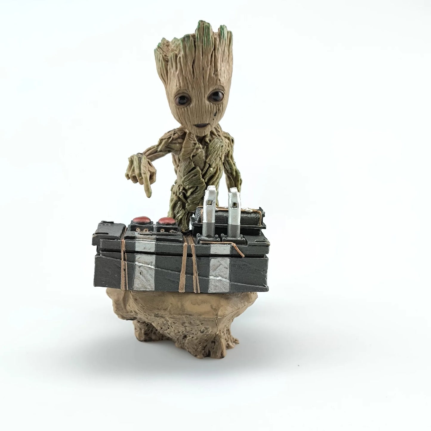 Hot Toys Baby Groot Statue – PVC-Detonationsknopf