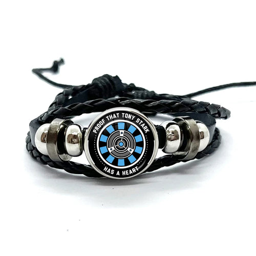 Lederarmband Tony Stark Arc-Reaktor – Schwarz, himmelblaue Streifen