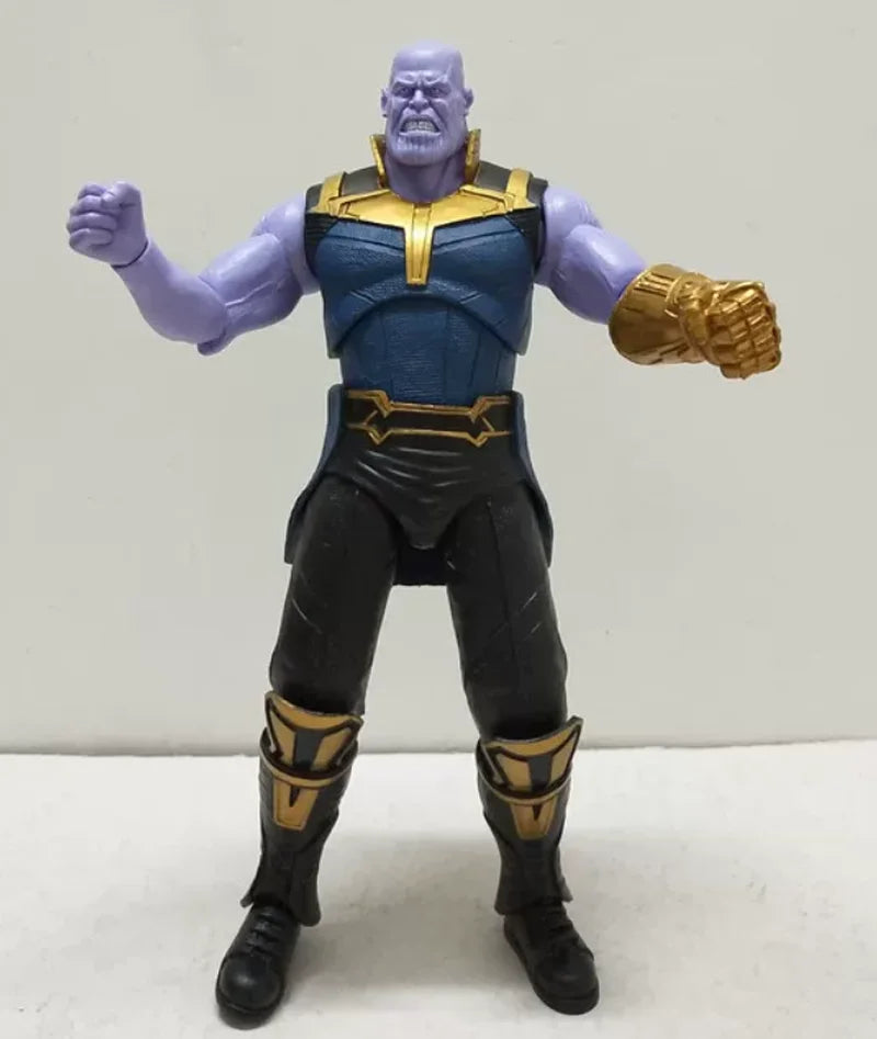 Figur Thanos beweglich – Infinity Gauntlet Schreibtischdekoration