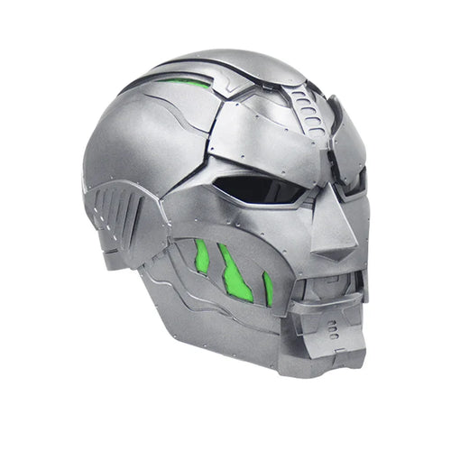 Doctor Doom Maske - Silberner Metallhelm mit kantigem, grünem Design