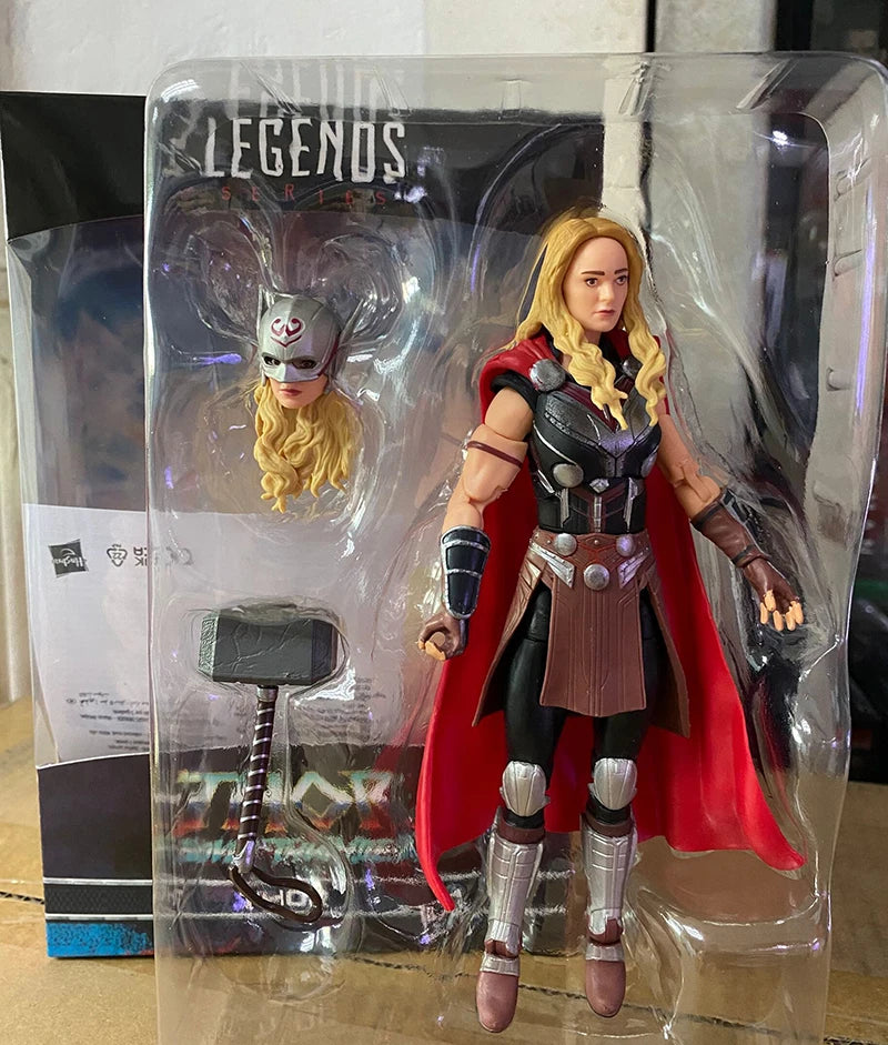 Avengers Thor Figur – Geflügelter Helm Stormbreaker-Axt