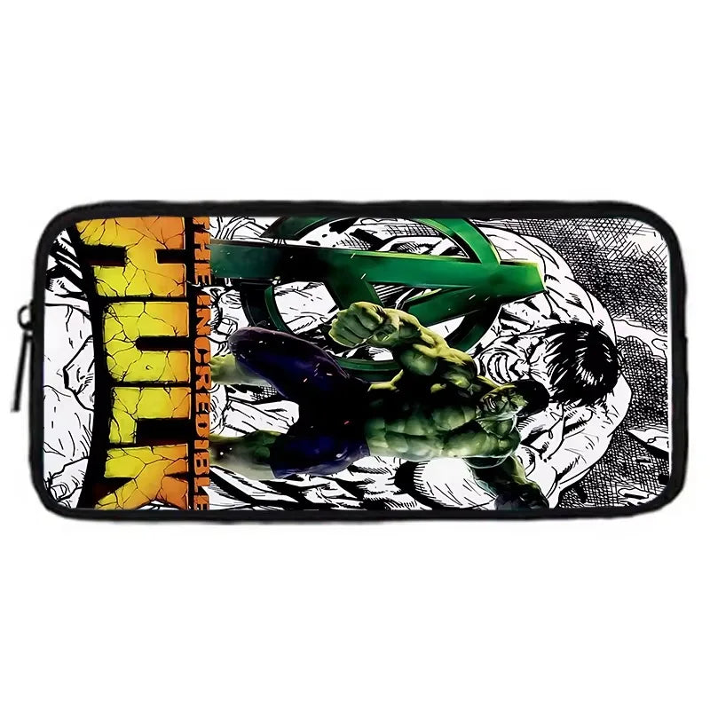 Hulk Federmäppchen – Incredible Hulk Avengers Logo Grüner Comic-Stil