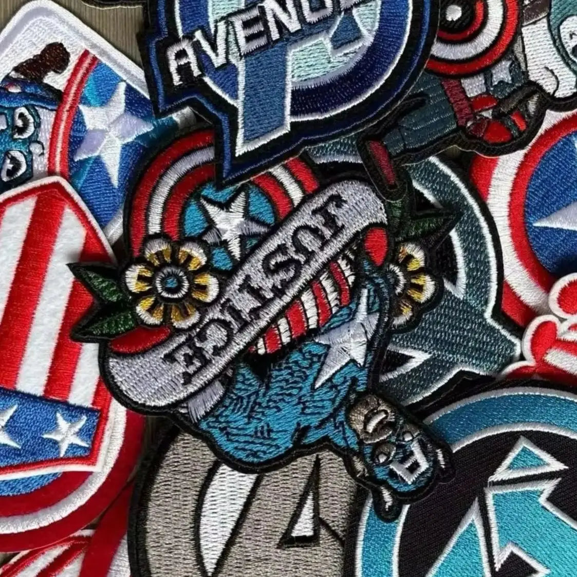Aufnäher Avengers Captain America - Chibi Stehend