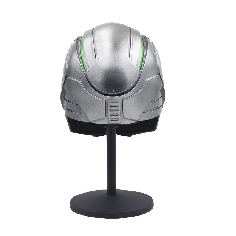 Doctor Doom Maske - Silberner Metallhelm mit kantigem, grünem Design